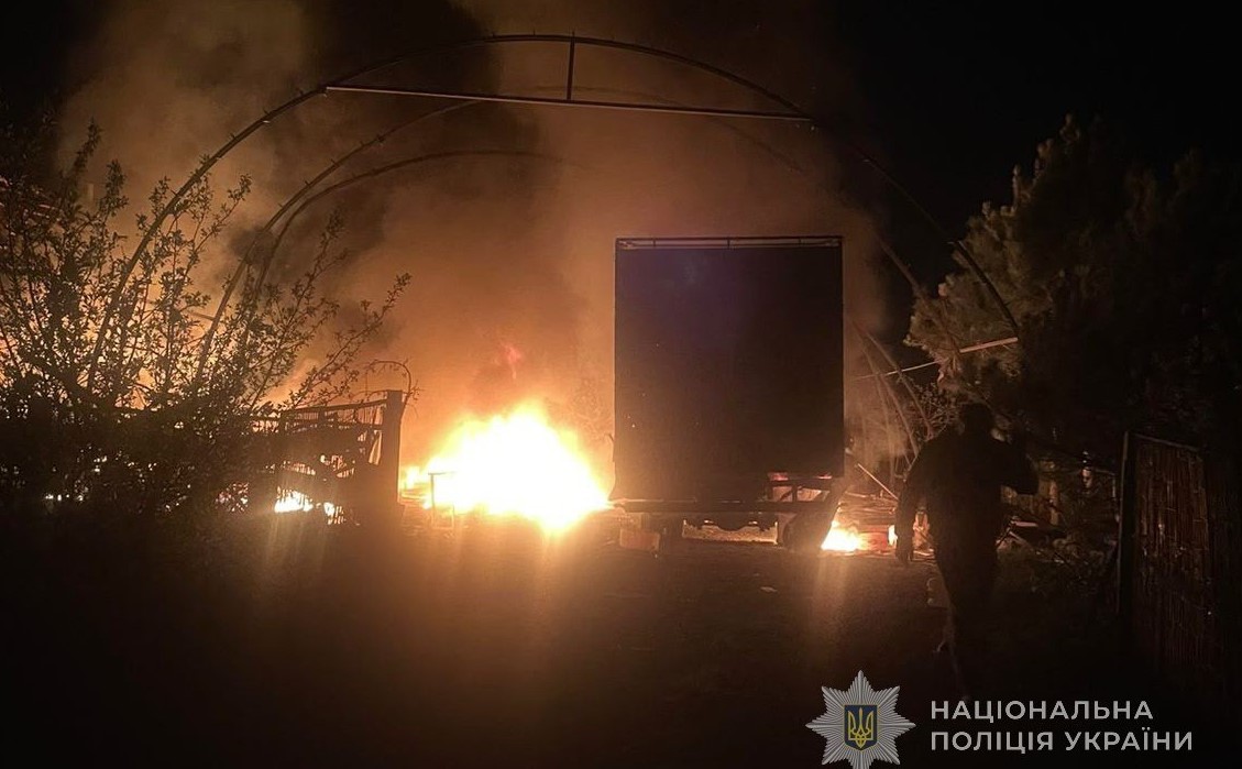 Атака на Запоріжжя та область: одна жінка загинула, ще п'ятеро людей отримали поранення Атака на Запоріжжя та область: одна жінка загинула, ще п'ятеро людей отримали поранення